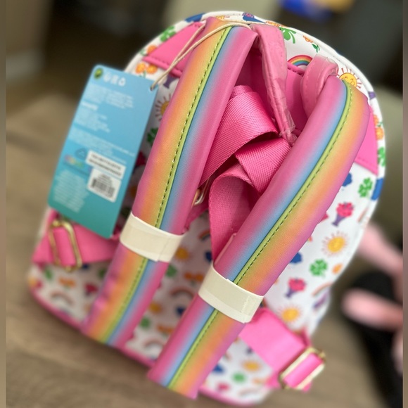 Loungefly Lisa Frank Backpack. - Picture 3 of 3